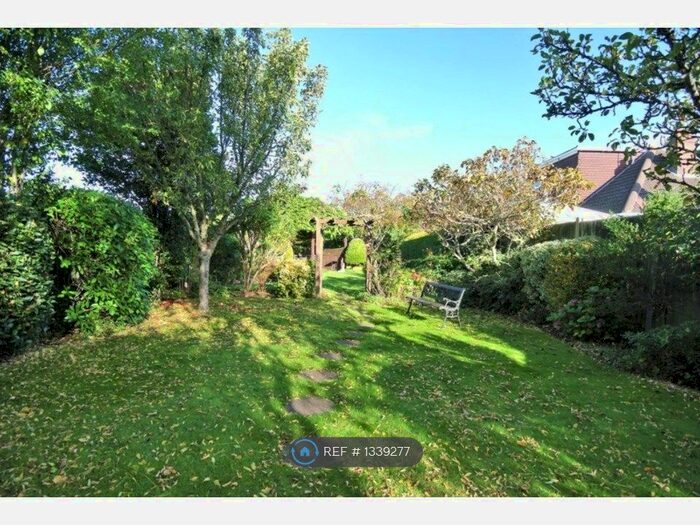 3 Bedroom Bungalow To Rent In Junction Road, Ashford, TW15