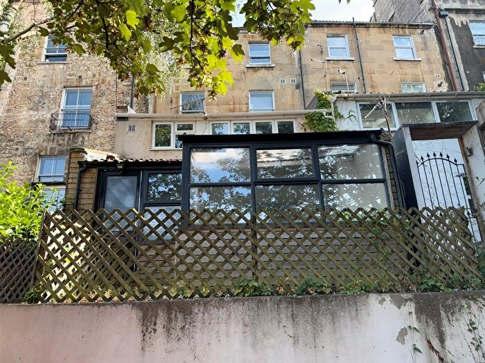 1 Bedroom Flat For Sale In Wells Road, Bath, BA2