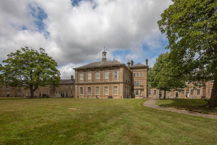 2 Bedroom End Of Terrace House For Sale In Lanesborough Court, Gosforth, Newcastle Upon Tyne, NE3