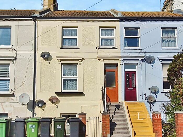 1 Bedroom Flat To Rent In Ashford Road, BN21