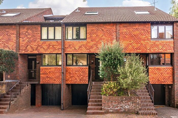 3 Bedroom Terraced House For Sale In Mallard Place, Twickenham, TW1