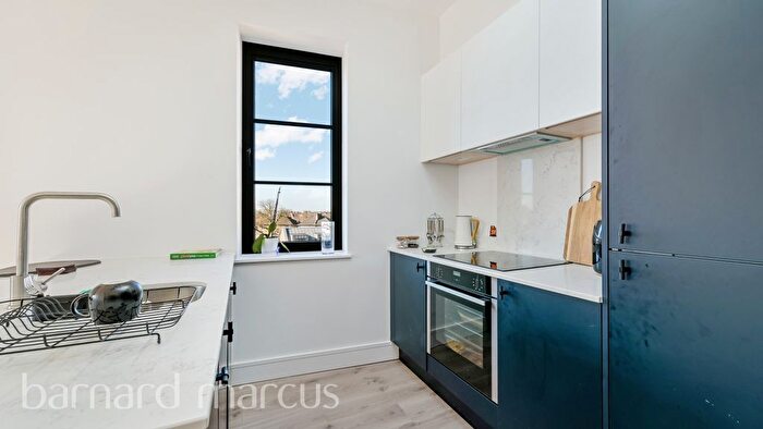 1 Bedroom Flat To Rent In Mitcham Lane, London, SW16