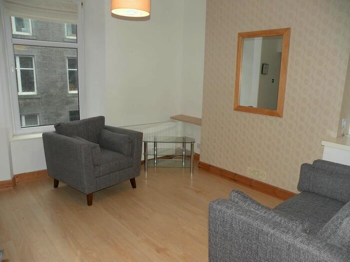 1 Bedroom Flat To Rent In Ashvale Place, First Floor Right, AB10