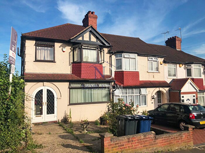 3 Bedroom End Of Terrace House To Rent In Girton Road, Northolt, UB5