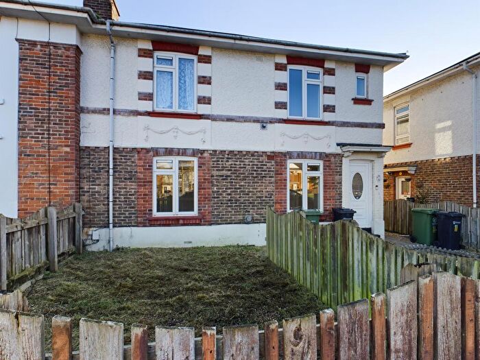 2 Bedroom Maisonette To Rent In Childe Square, Stamshaw, Portsmouth, PO2