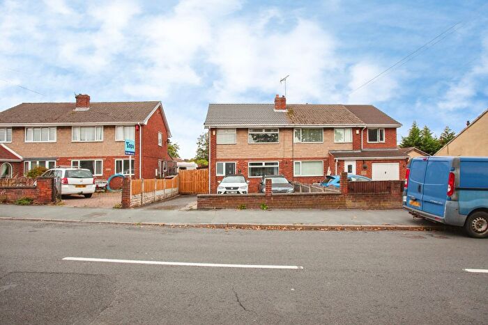 3 Bedroom Semi Detached House For Sale In Field Lane, Pontefract, WF9