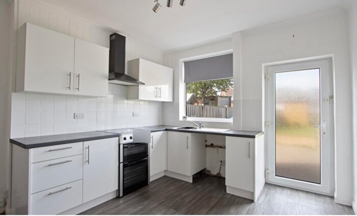 2 Bedroom Terraced House To Rent In Derby Road, Chesterfield, S40