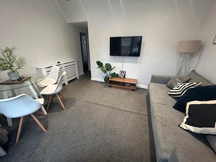 2 Bedroom Flat To Rent In Reads Avenue, Blackpool, FY1