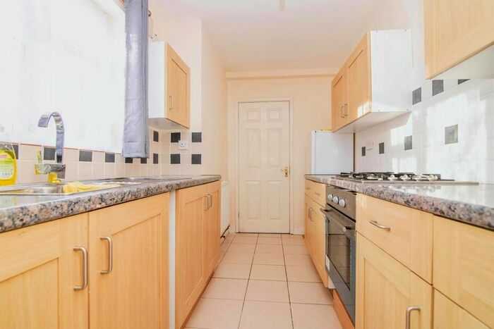 2 Bedroom Property To Rent In Ash Avenue, Runcorn Road, Balsall Heath, Birmingham, B12