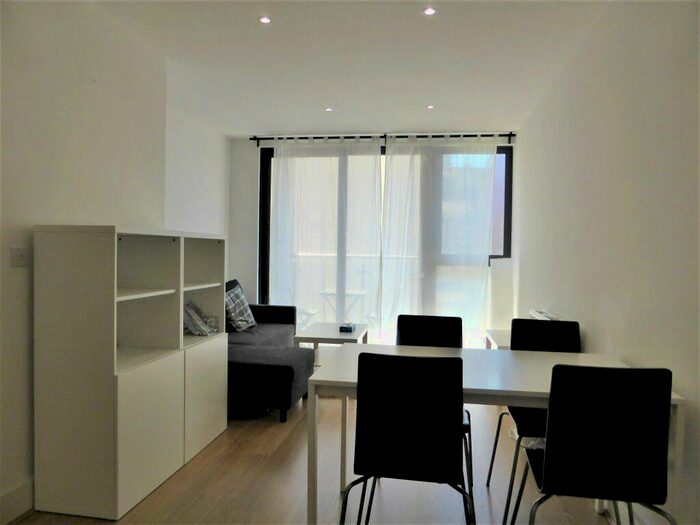 1 Bedroom Flat To Rent In Dyke Road -, P16