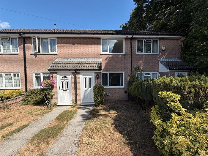 2 Bedroom Terraced House For Sale In Lynn Close, West End, SO18