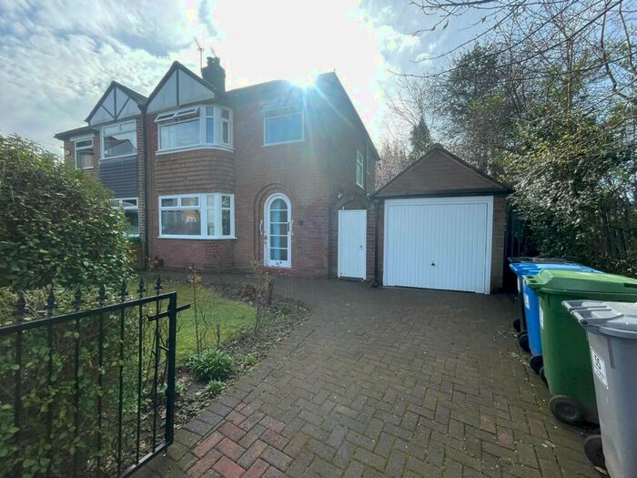 3 Bedroom Semi-Detached House To Rent In Sunningdale Avenue, Sale, M33