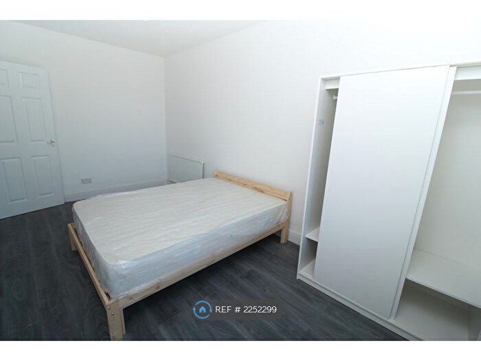2 Bedroom Flat To Rent In Anerley Road, London, SE20