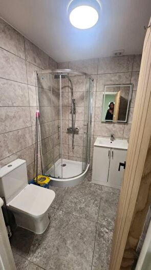 1 Bedroom Flat To Rent In Flat Highfield Road, Doncaster, South Yorkshire, DN1
