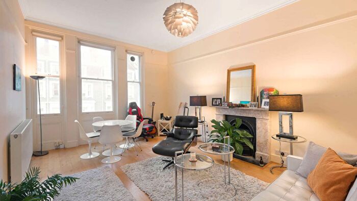 2 Bedroom Flat To Rent In Bina Gardens, London, SW5