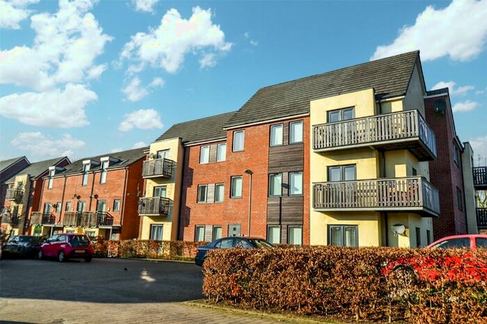 2 Bedroom Flat To Rent In Mere Drive, Clifton, Swinton, M27