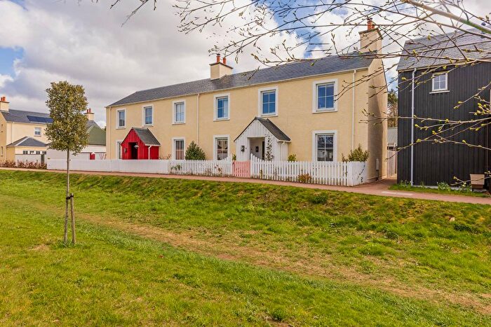 3 Bedroom Semi Detached House For Sale In St Columbas Way, Tornagrain, Inverness, IV2