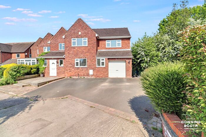 4 Bedroom Detached House For Sale In Cricket Lane, Lichfield, WS14