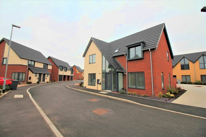 3 Bedroom Detached House To Rent In Blaxter Way, Norwich, NR7