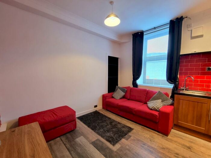 1 Bedroom Flat To Rent In Justice Street, City Centre, Aberdeen, AB11