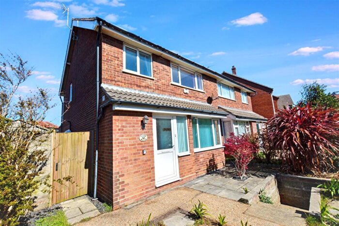 3 Bedroom Semi Detached House For Sale In Cliff Road, Sheringham, NR26