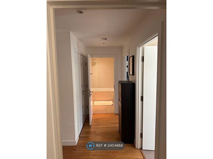 2 Bedroom Flat To Rent In Rodney Road, London, SE17