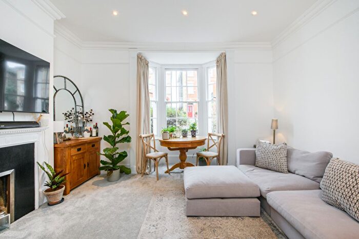 1 Bedroom Flat To Rent In Mount Ararat Road, Richmond, TW10