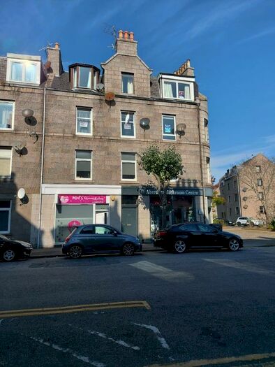 1 Bedroom Flat To Rent In Northfield Place, Rosemount, Aberdeen, AB25