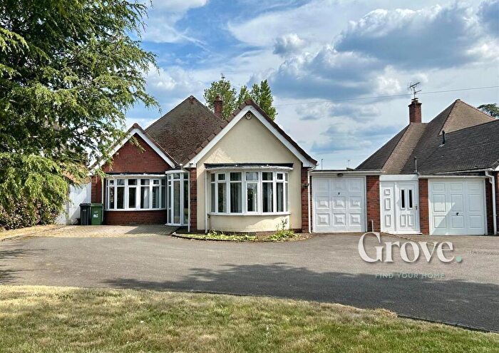 2 Bedroom Detached Bungalow To Rent In Western Avenue, Halesowen, B62