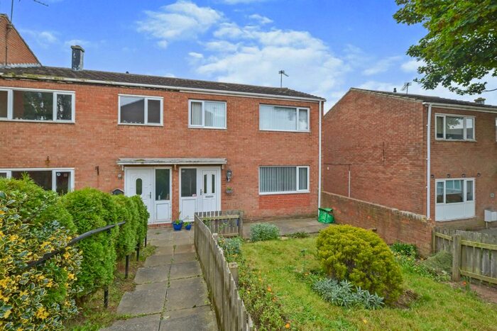 3 Bedroom End Of Terrace House For Sale In Mount Pleasant Walk, Stillington, Stockton-On-Tees, TS21