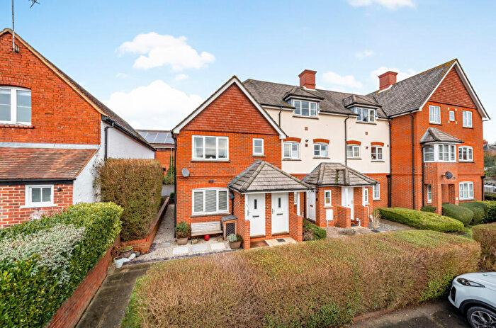 1 Bedroom Maisonette For Sale In Norton Road, Wokingham, Berkshire, RG40