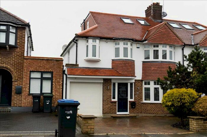 4 Bedroom End Of Terrace House To Rent In Grafton Rd, Enfield, Enfield, EN2