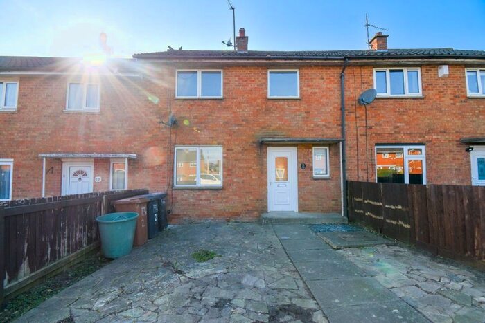 3 Bedroom Property To Rent In Broughton Place, Abington, Northampton, NN3