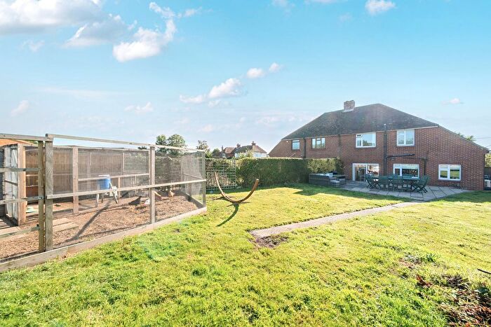 3 Bedroom Property For Sale In Grove Road, Wickhambreaux, Canterbury, CT3