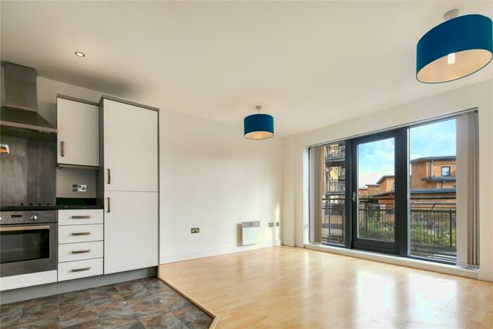 1 Bedroom Flat To Rent In Walnut Court, Woodmill Road, London, E5