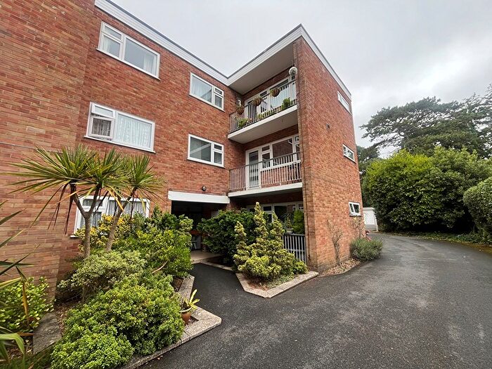 2 Bedroom Flat To Rent In West Cliff Road, Dorset, West Cliff, Bournemouth, BH4