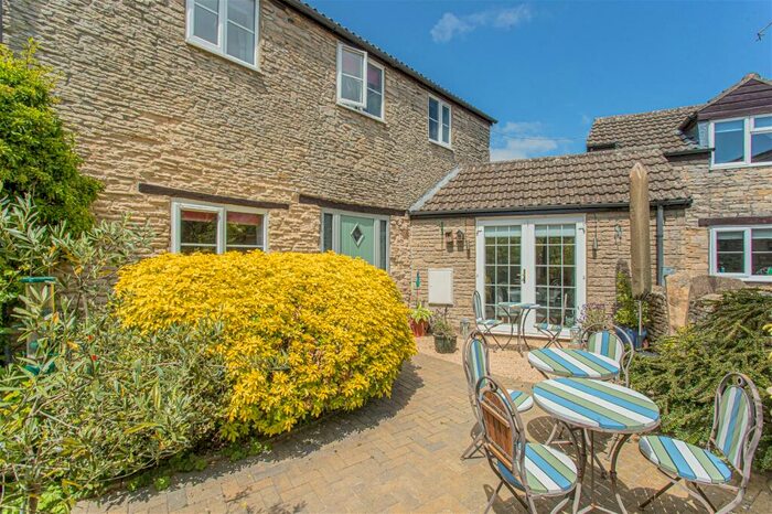 5 Bedroom Detached House For Sale In Hawkesbury Upton, South Gloucestershire, GL9