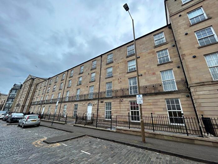 2 Bedroom Flat To Rent In East London Street, Broughton, Edinburgh, EH7