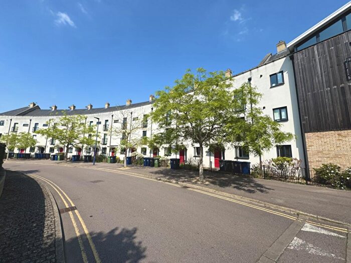 4 Bedroom House To Rent In Circus Drive, Cambridge, CB4