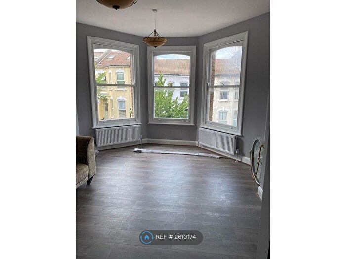3 Bedroom Flat To Rent In Duckett Road, London, N4