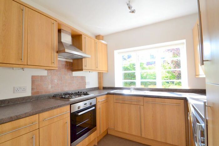 2 Bedroom Flat To Rent In East Finchley, London, East Finchley, N2