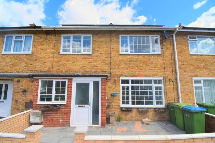 3 Bedroom Terraced House To Rent In Bracondale Road, London, SE2