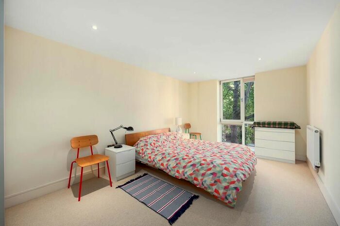 1 Bedroom Flat To Rent In Liberty Street, London, SW9