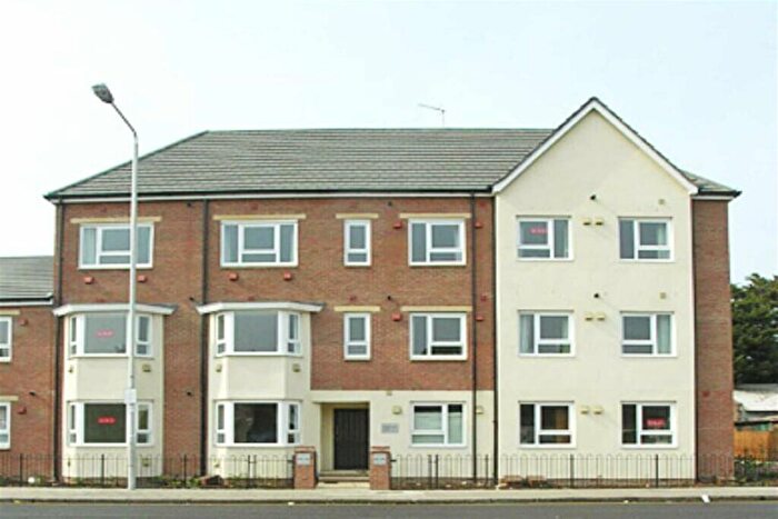 Apartment To Rent In Tarragon Court, Green Lane, IG1