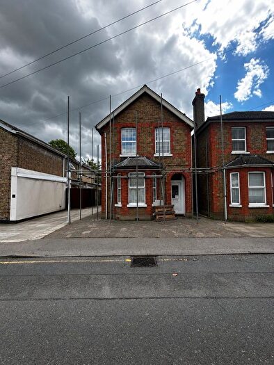 3 Bedroom Detached House To Rent In Woking, GU21