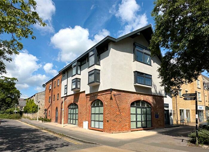2 Bedroom Apartment To Rent In Mill Walk, Witney, Oxfordshire, OX28