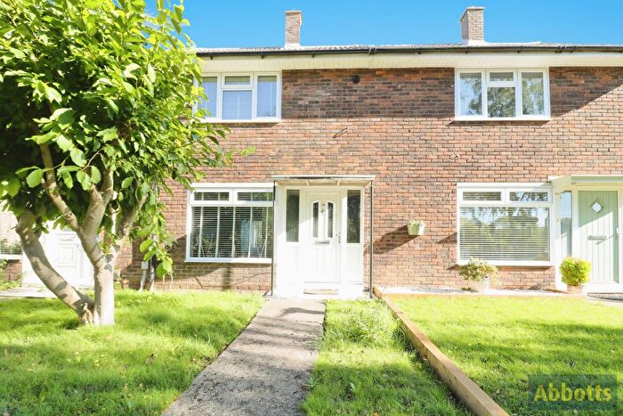2 Bedroom Property To Rent In Staneway, Basildon, SS16