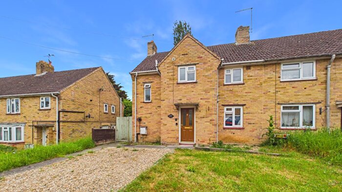 3 Bedroom Semi-Detached House For Sale In Stonehill, Stoke-Sub-Hamdon, TA14