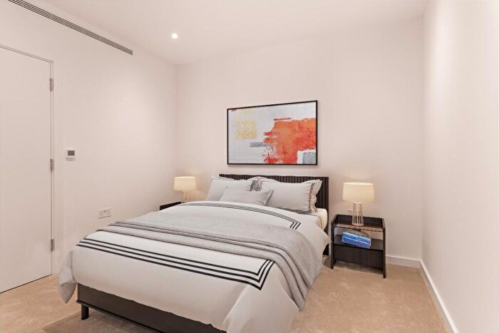 Studio To Rent In Nine Elms Lane, London, SW11