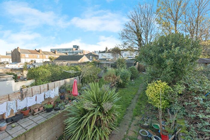 5 Bedroom Detached House For Sale In Wrotham Road, Gravesend, Kent, DA11